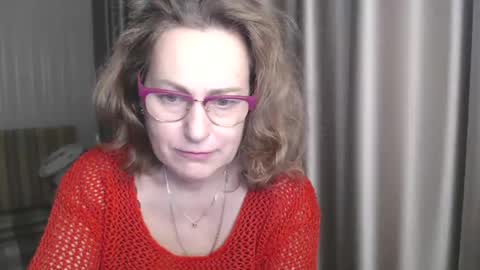 Lauraoven1 online show from January 7, 6:56 pm