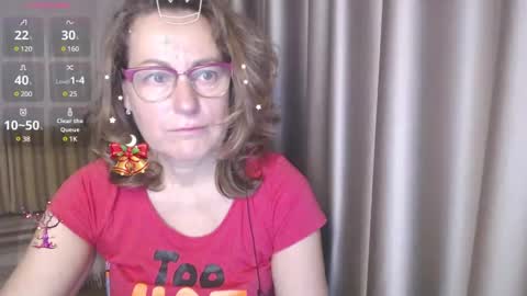 Lauraoven1 online show from December 11, 7:31 am