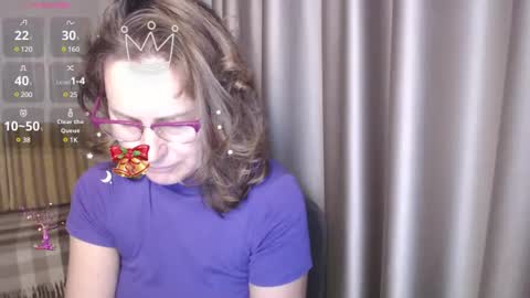 Lauraoven1 online show from December 10, 1:11 pm