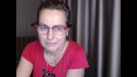 Lauraoven1 online show from January 11, 7:27 pm