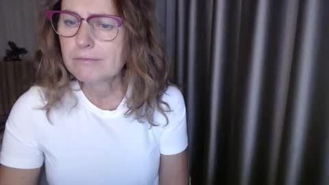 Lauraoven1 online show from October 16, 3:47 pm