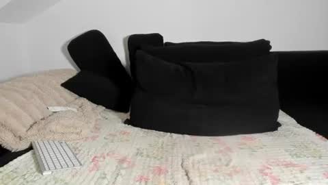 Laura Lara Sommer online show from July 3, 10:16 pm
