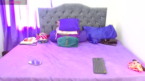 Snapshot of lauren_59 chatting on September 11, 9:04 pm Lauren online show from September 11, 9:04 pm