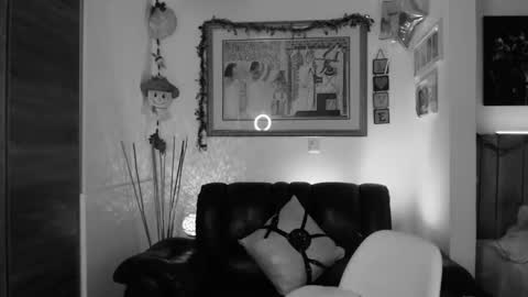 Lauren online show from December 9, 1:40 am