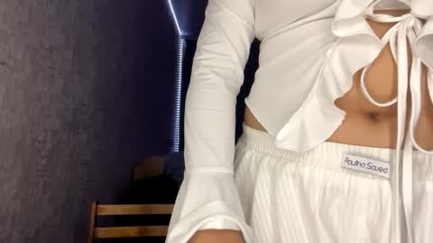 Snapshot of laurenjungling chatting on October 9, 4:44 pm Hannah online show from October 9, 4:44 pm