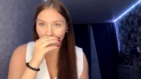 Snapshot of laurenjungling chatting on October 2, 4:56 pm Hannah online show from October 2, 4:56 pm