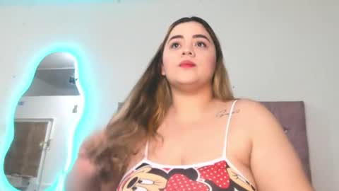 Snapshot of laurenlaine99 chatting on November 2, 12:03 am laurenlaine online show from November 2, 12:03 am