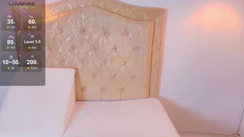 laurenn_smitth online show from November 24, 12:51 pm