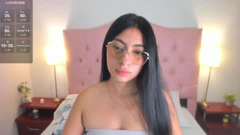 laurenn_smitth online show from January 13, 12:35 pm