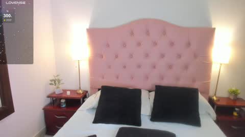 laurenn_smitth online show from December 20, 1:11 pm