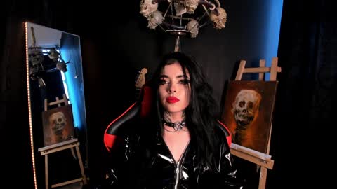 Snapshot of laurenrousexx chatting on December 18, 10:02 pm LAUREN INDEPENDENT MODEL HELP ME REACH 100 LIKES PLS online show from December 18, 10:02 pm