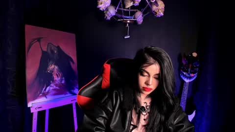 Snapshot of laurenrousexx chatting on January 30, 1:00 am LAUREN INDEPENDENT MODEL HELP ME REACH 100 LIKES PLS online show from January 30, 1:00 am