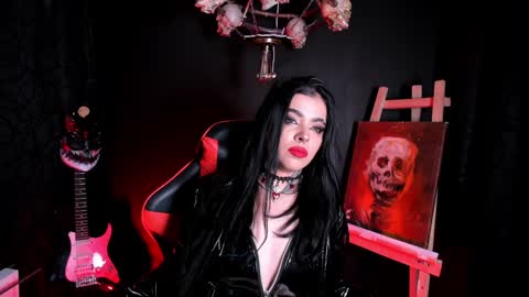 Snapshot of laurenrousexx chatting on January 5, 4:25 am LAUREN INDEPENDENT MODEL HELP ME REACH 100 LIKES PLS online show from January 5, 4:25 am