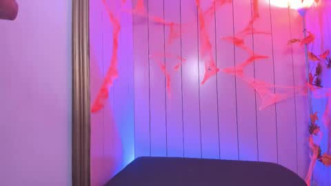 laurent_scott_ online show from October 24, 12:12 pm