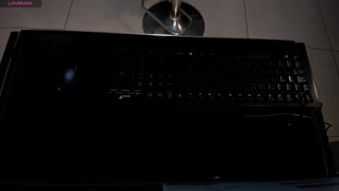 Lau  online show from October 30, 3:09 am