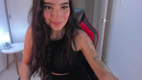 Miss lauren online show from December 20, 1:58 am