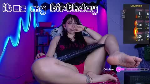 ANA LAURA online show from December 6, 10:40 pm