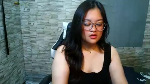 laurine_sexy21 online show from September 9, 12:49 pm