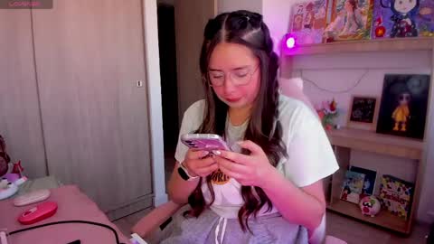          online show from May 6, 10:47 pm