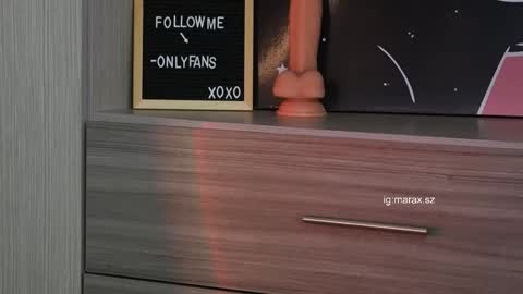 Snapshot of laviah chatting on October 27, 12:39 am Mara online show from October 27, 12:39 am