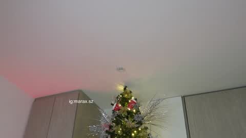 Mara online show from December 16, 3:08 am