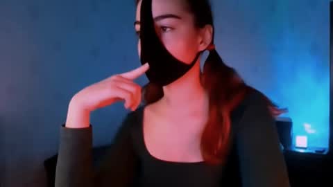 Lavinda online show from November 8, 7:13 am