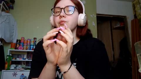 Adeline online show from February 18, 7:07 am