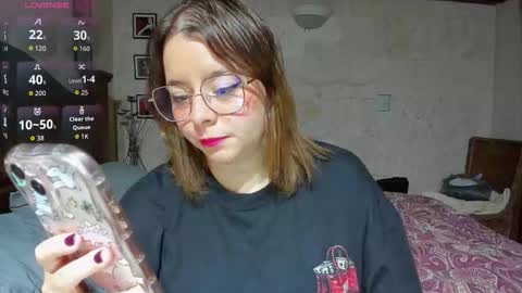 laylaah online show from February 3, 3:04 am