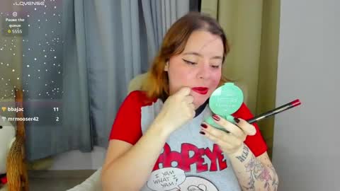 laylaah online show from May 1, 1:42 am