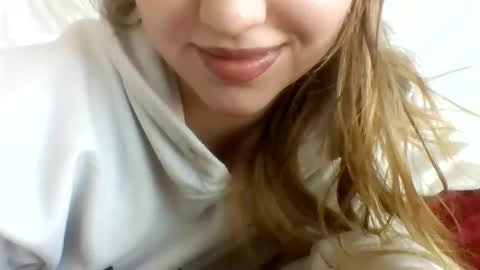 Snapshot of layannalea chatting on January 24, 9:26 pm layannalea online show from January 24, 9:26 pm