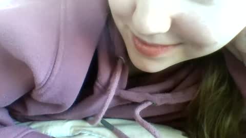Snapshot of layannalea chatting on February 13, 12:46 am layannalea online show from February 13, 12:46 am