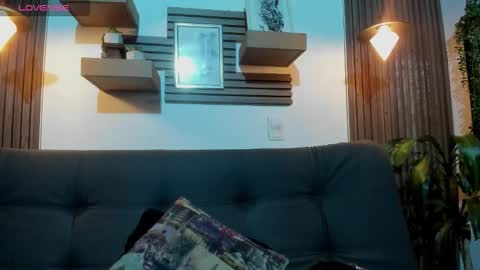 Snapshot of layla_707 chatting on October 14, 12:13 am Layla online show from October 14, 12:13 am