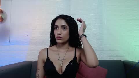 Snapshot of layla_707 chatting on February 19, 1:08 am Layla online show from February 19, 1:08 am