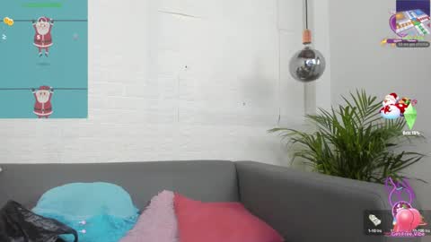 Snapshot of layla_707 chatting on December 30, 1:58 am Layla online show from December 30, 1:58 am