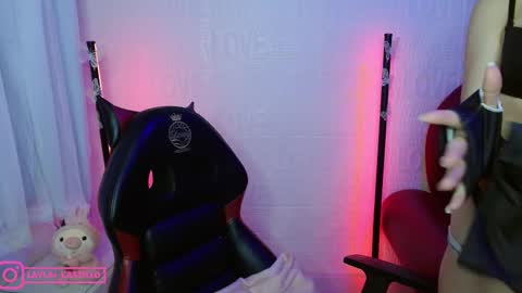 Snapshot of layla_castilloo chatting on February 26, 2:05 pm Layla online show from February 26, 2:05 pm