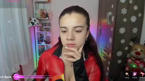 Layla online show from November 25, 5:26 pm