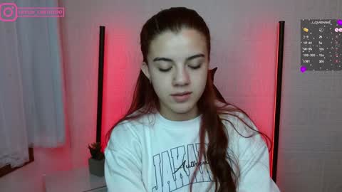 Snapshot of layla_castilloo chatting on January 12, 1:05 pm Layla online show from January 12, 1:05 pm