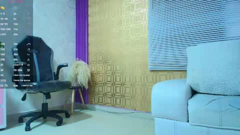 L A Y L A online show from March 24, 12:54 pm