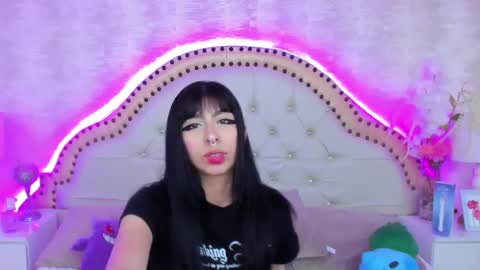 Snapshot of laylaadoll_ chatting on September 9, 7:46 pm Lau online show from September 9, 7:46 pm