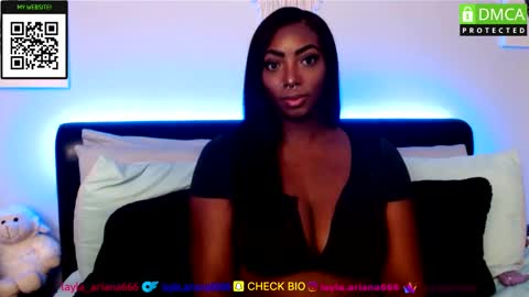 laylaariana online show from October 4, 4:07 am