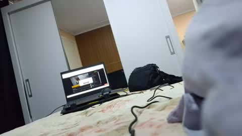 Snapshot of laylabrasil chatting on September 25, 12:54 am kelly online show from September 25, 12:54 am