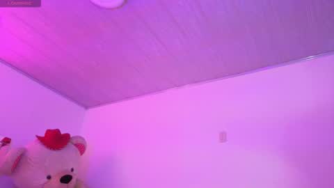 laylafoxy_tay online show from October 15, 4:48 am