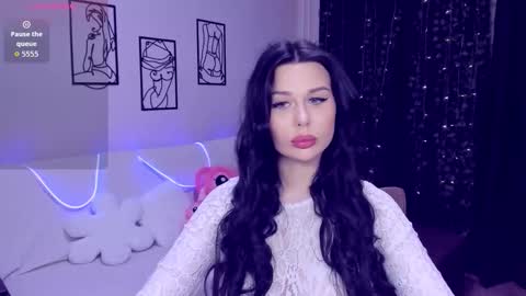 laylagreat online show from November 9, 3:19 pm