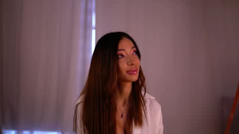 laylakristal online show from September 23, 5:16 am