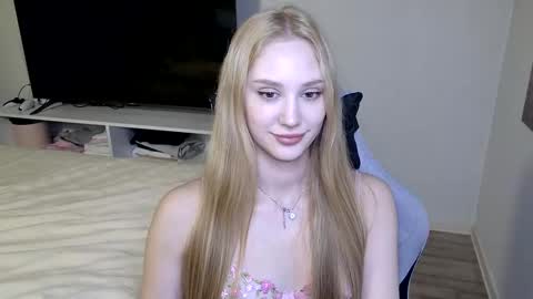 LaylaPretty001 online show from March 13, 7:53 am