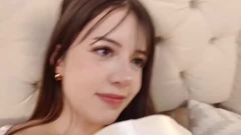 LAYLA online show from January 12, 4:18 am