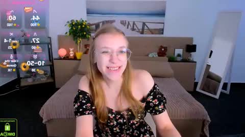 Snapshot of layriantavee chatting on February 13, 7:24 am layriantavee online show from February 13, 7:24 am