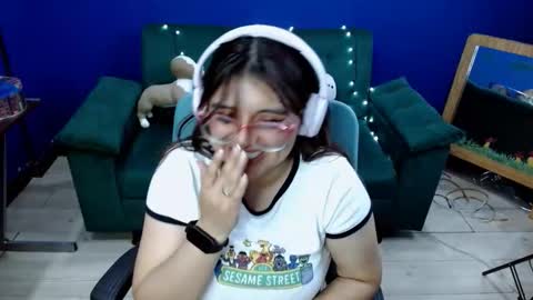 lcherryblossoml online show from October 18, 2:25 am