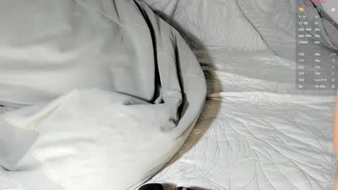 Lea online show from October 14, 4:31 pm