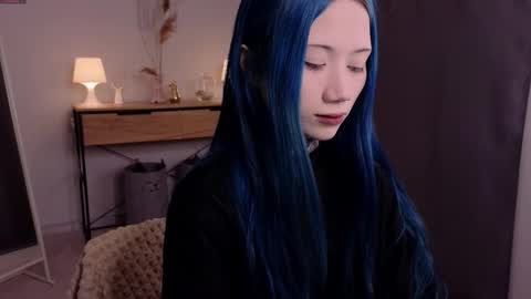 felixe online show from November 10, 12:00 pm